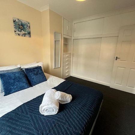 Access To Private Gym Room, 3 Bedrooms, Close To The City 스완지 외부 사진