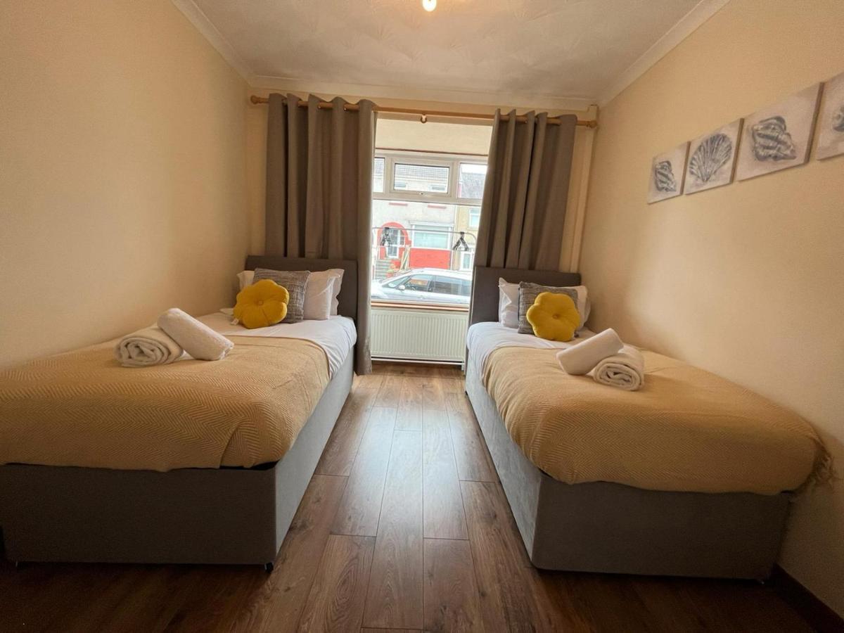 Access To Private Gym Room, 3 Bedrooms, Close To The City 스완지 외부 사진