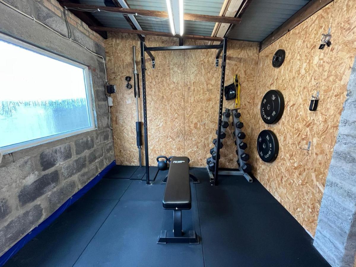 Access To Private Gym Room, 3 Bedrooms, Close To The City 스완지 외부 사진
